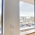 Vue Sur Le Port De Premium * Caen